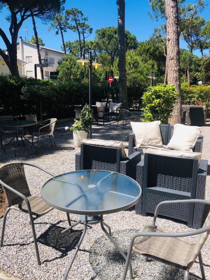 Hotel B&B Des Bains 밀라노마리티마 외부 사진