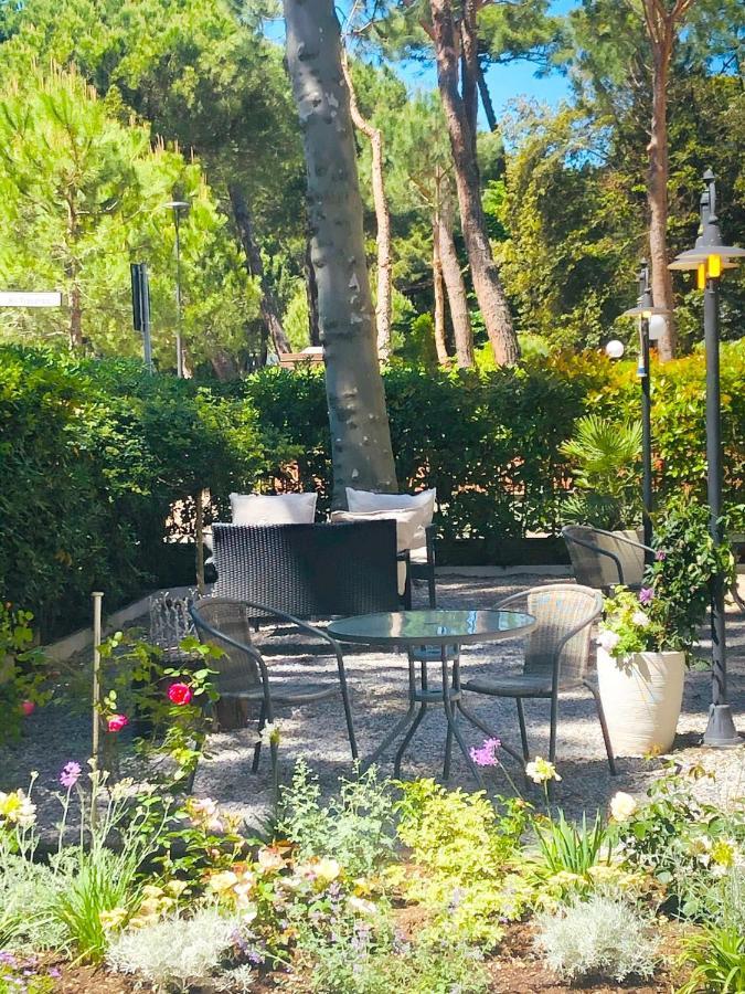 Hotel B&B Des Bains 밀라노마리티마 외부 사진