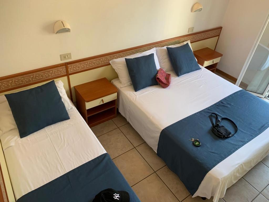 Hotel B&B Des Bains 밀라노마리티마 외부 사진