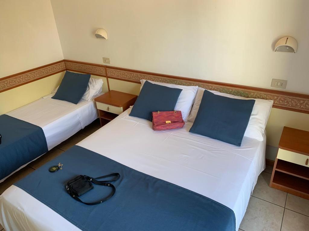 Hotel B&B Des Bains 밀라노마리티마 외부 사진